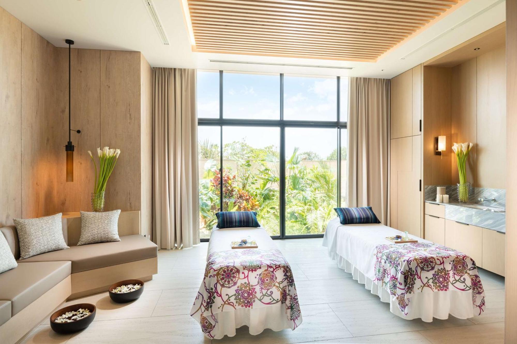 Hilton Okinawa Miyako Island Resort 외부 사진